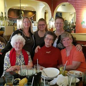 Meet your Posher, Dayna